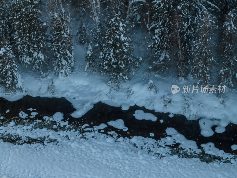 新疆北疆阿勒泰禾木冬季雪景童话世界航拍