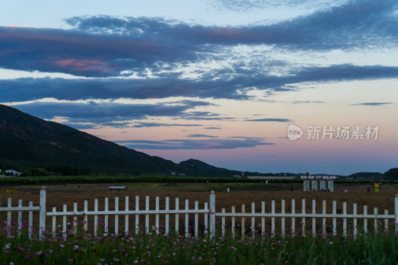 北京昌平花海日落晚霞