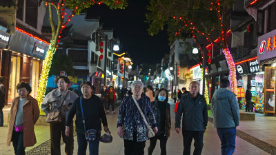 安徽黄山屯溪老街夜景