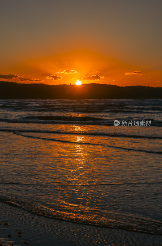 海中日落