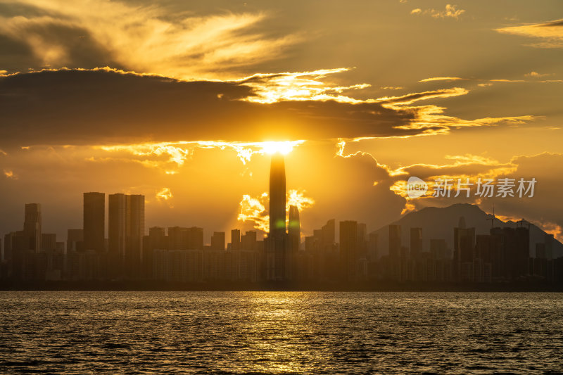 深圳福田CBD大湾区平安大厦日出全景