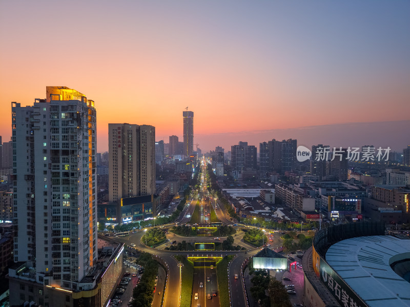 湖南岳阳城市交通夜景