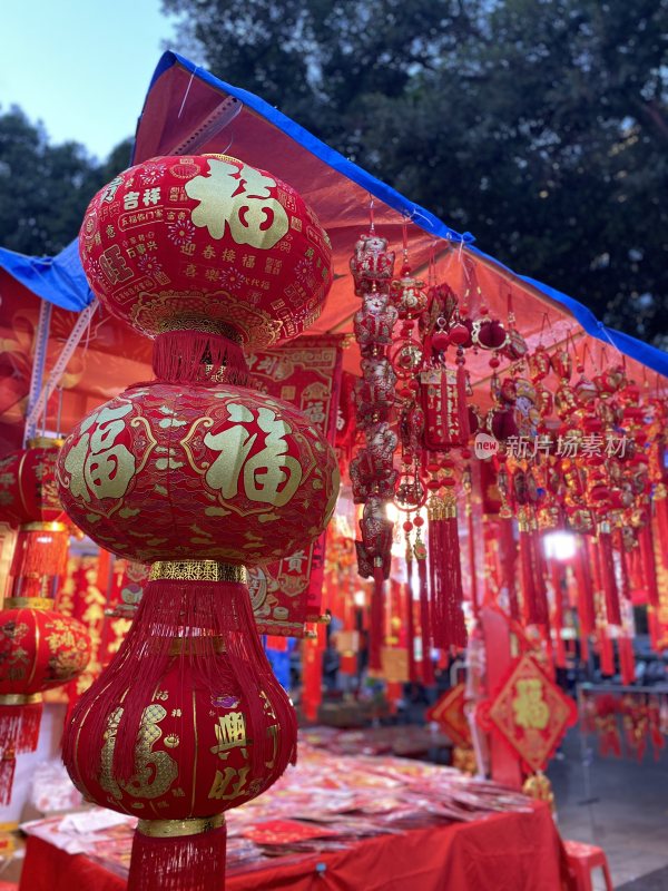 梧州街道夜景迎春花市繁花骑妙会