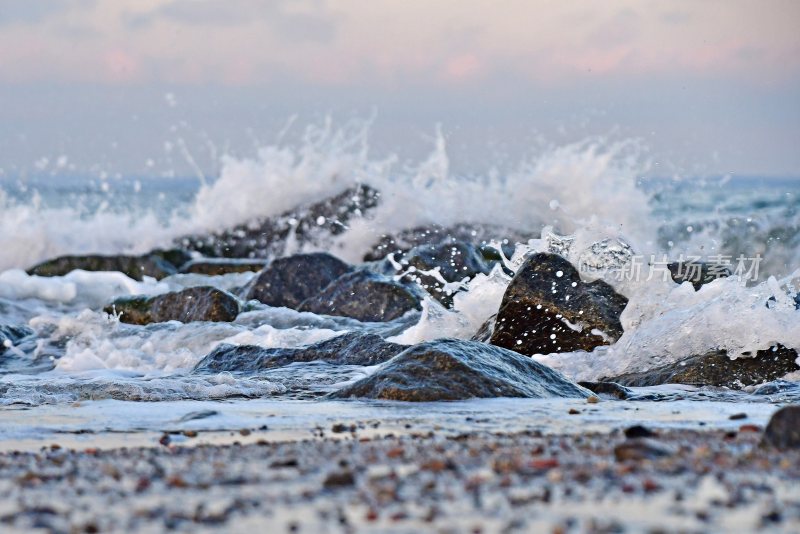 大海浪潮汹涌海浪波涛汹涌浪花巨浪