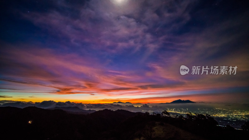 印尼火山云海