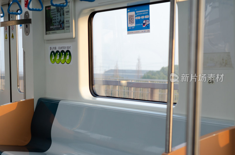 上海的地铁内景