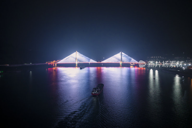 重庆市涪陵区石板沟长江大桥夜景航拍