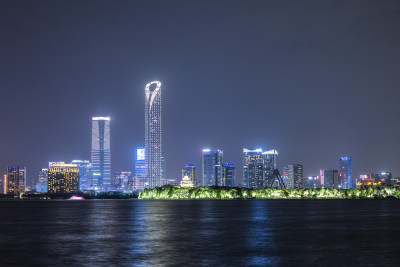 苏州国际金融中心建筑夜景