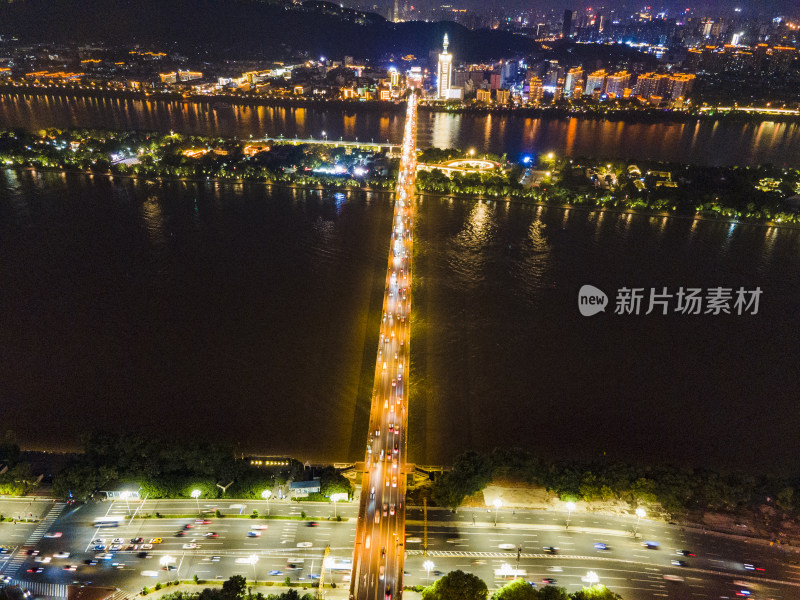 湖南长沙湘江橘子洲夜景