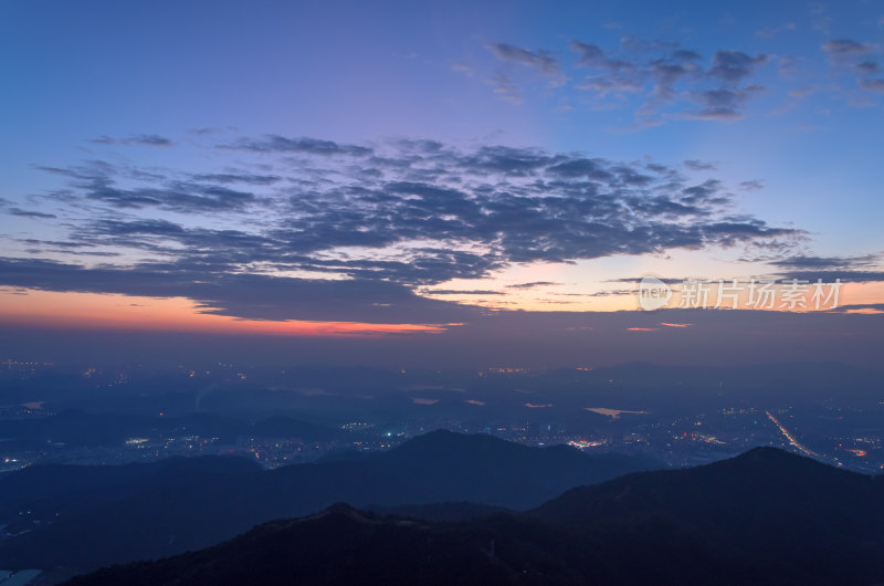 深圳羊台山公园夕阳晚霞火烧云自然风光