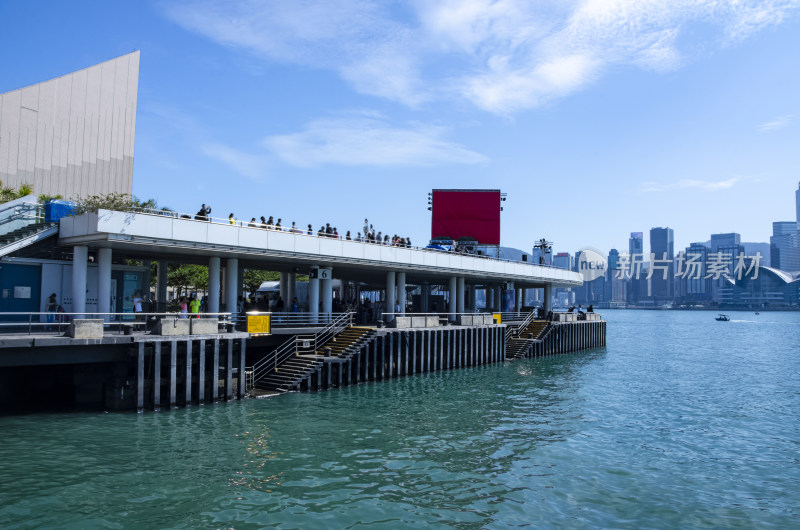 香港维多利亚港滨海城市高楼建筑与海景风光