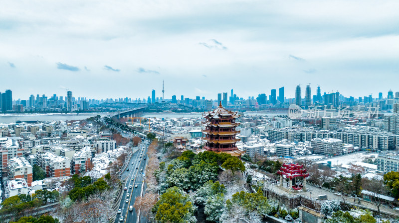 中国武汉城市名片地标建筑黄鹤楼小雪