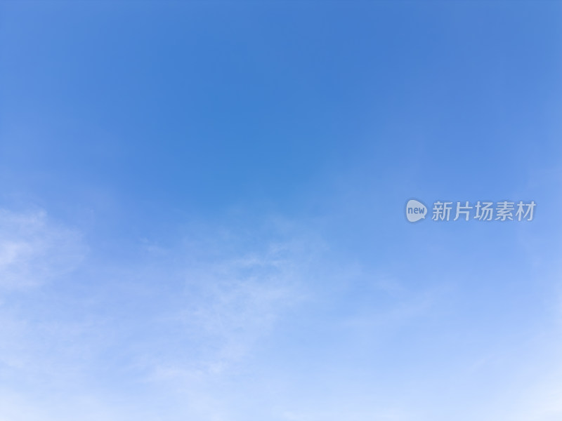 无人机高空航拍的天空