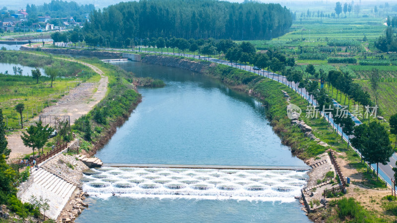 鱼鳞状水坝