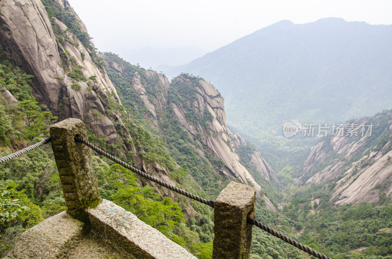 黄山松崖绝壁 险峻山峦 峰峦叠嶂