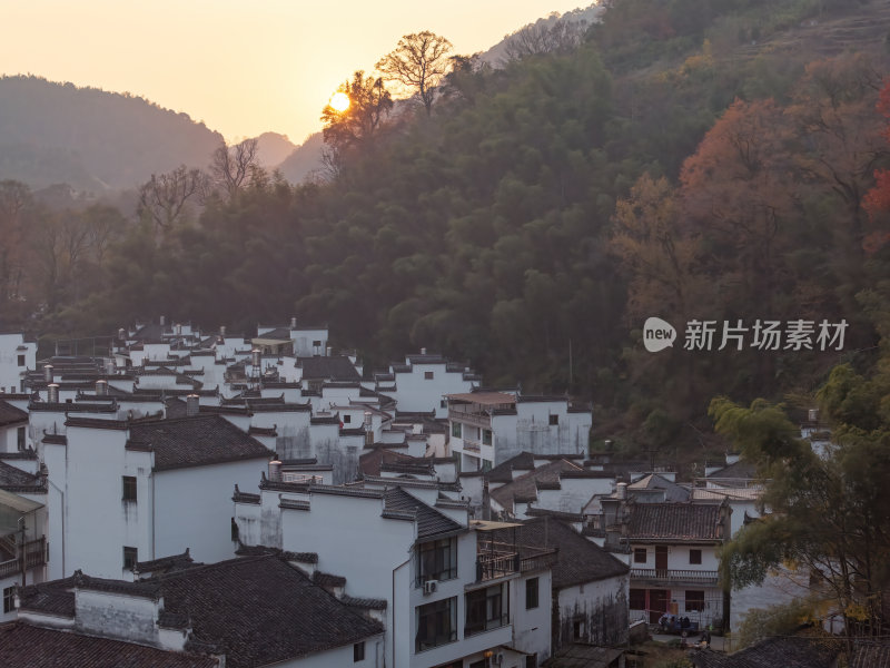 江西上饶婺源长溪红枫村落日落航拍