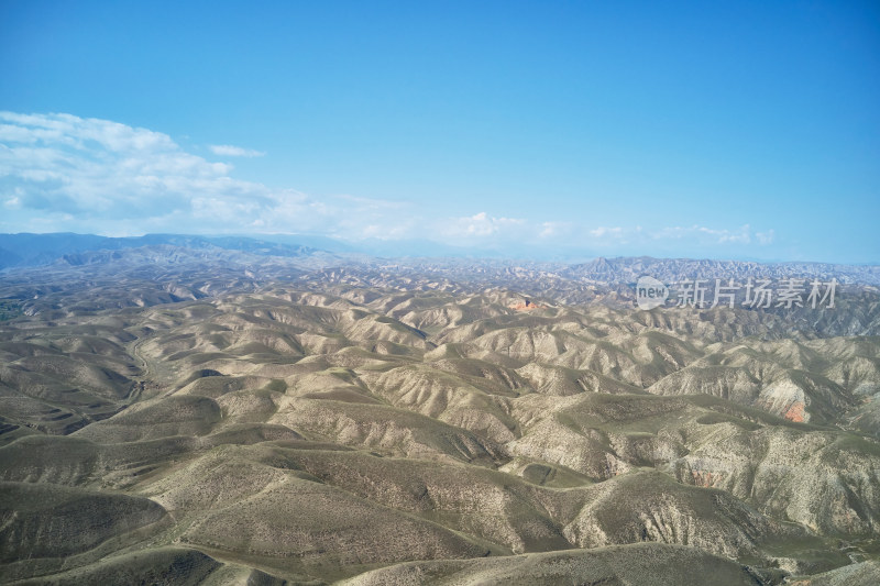 西北荒漠丘陵地表景观