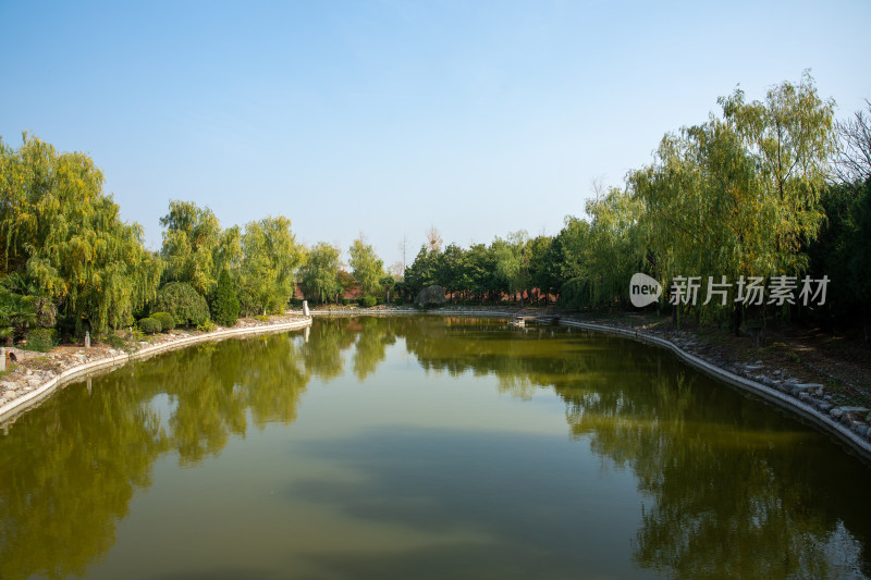 山西芮城永乐宫道教吕洞宾古建墙绘文化遗产