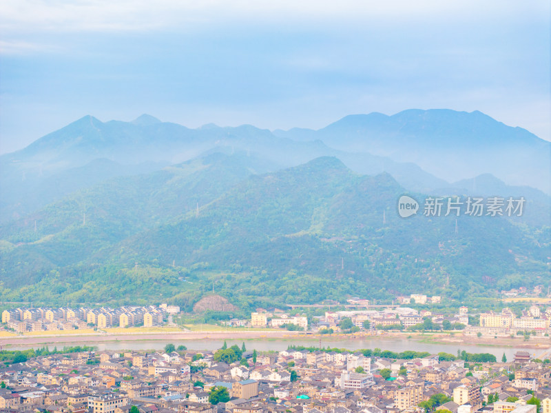 航拍浙江省台州市临海市东湖景区紫阳古街