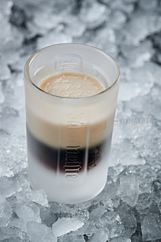美式雪顶奶油烈酒百利甜咖啡