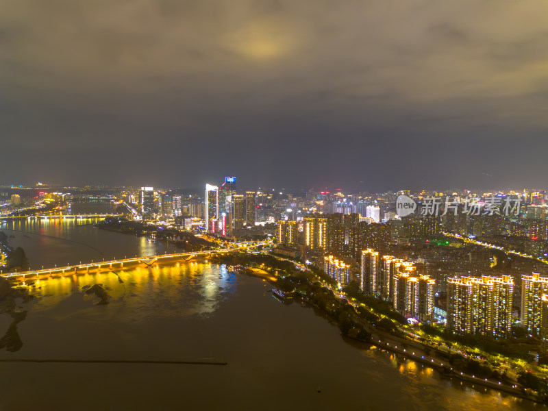 航拍福州城市夜景下与繁华立交桥及周边建筑