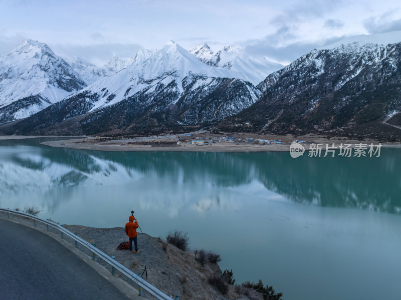 西藏昌都然乌湖来古雪山冰湖高空航拍