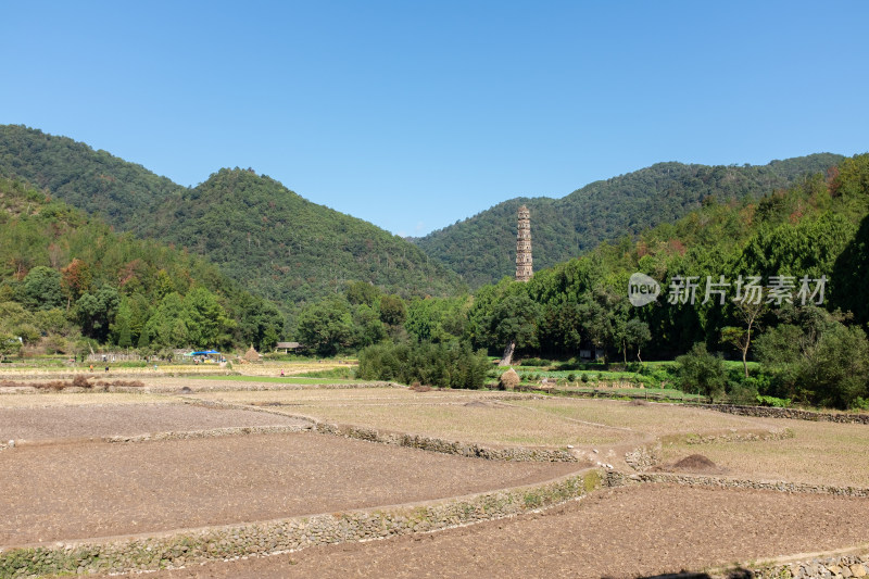 秋季的浙江台州 天台山国清寺