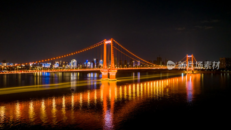 武汉鹦鹉洲长江大桥夜景