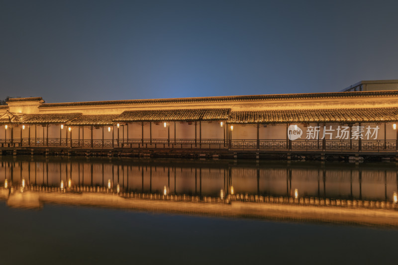 浙江嘉兴月河历史街区水乡夜景