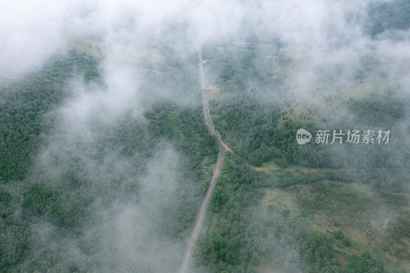 航拍赤峰市克什克腾旗大兴安岭黄岗梁山谷