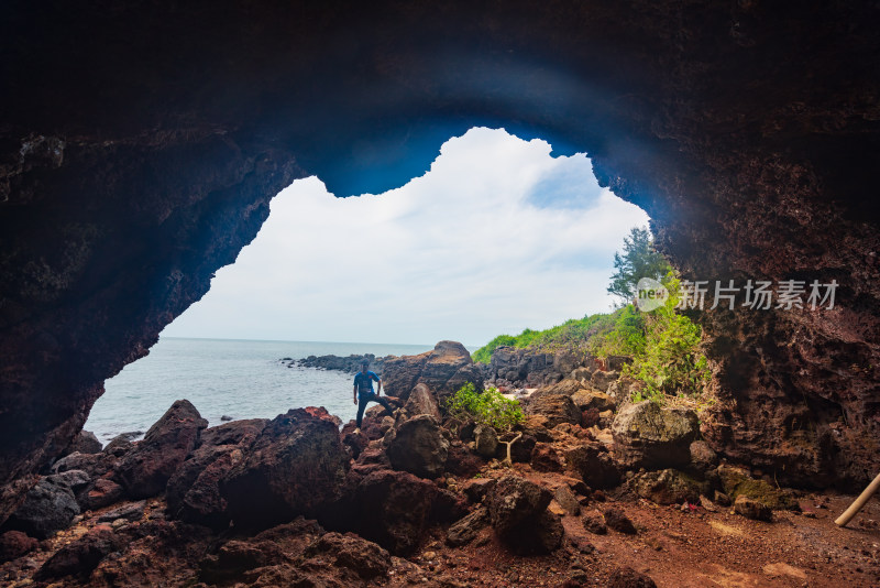 海南儋州峨蔓龙门激浪