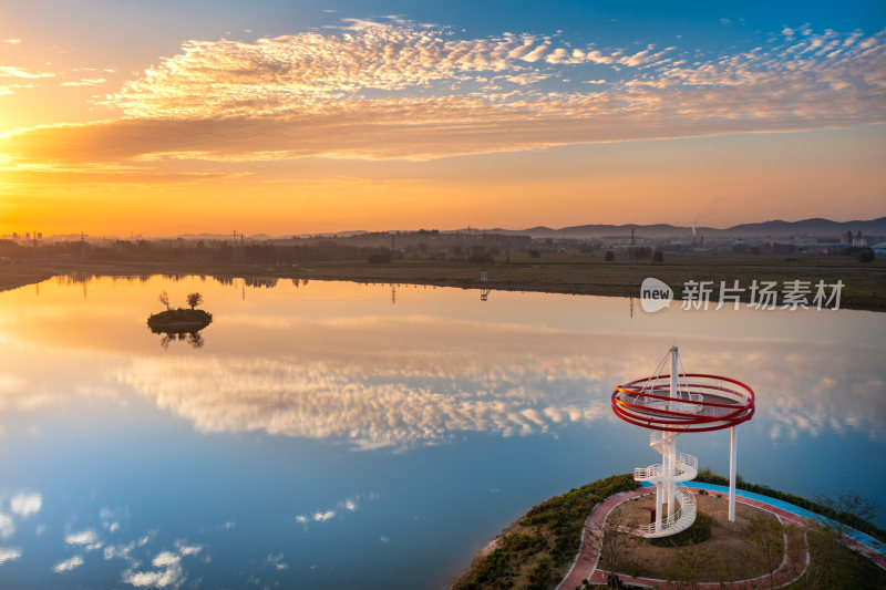 枣庄蟠龙河鹭鸣岛观景台夕阳