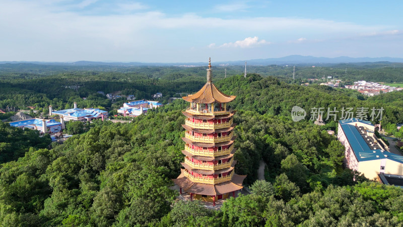 航拍湖北随州西游记公园佛光塔