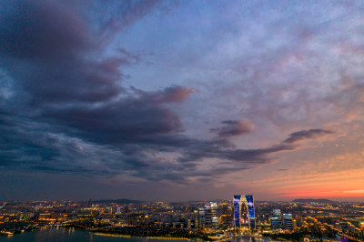 苏州金鸡湖日落晚霞夕阳夜景航拍摄影图