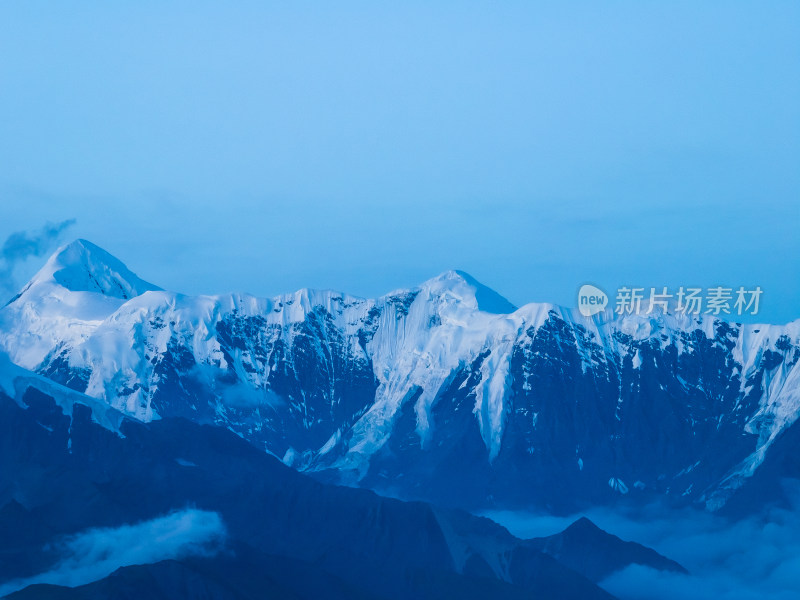 中国四川贡嘎雪山