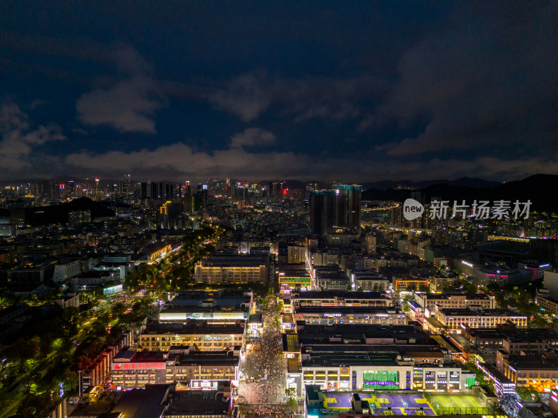 深圳龙华大浪商业中心夜景航拍图