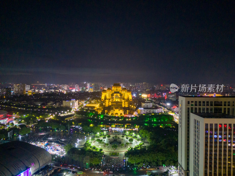 广西玉林云天文化城夜景航拍图