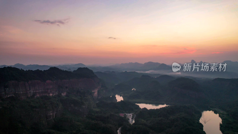 广东韶关丹霞山5A景区晚霞日落夕阳航拍