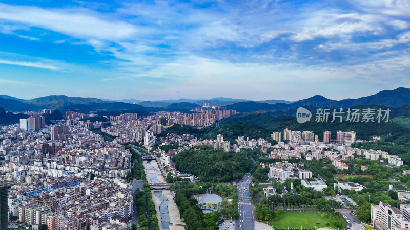 广东云浮南山河城市风光航拍