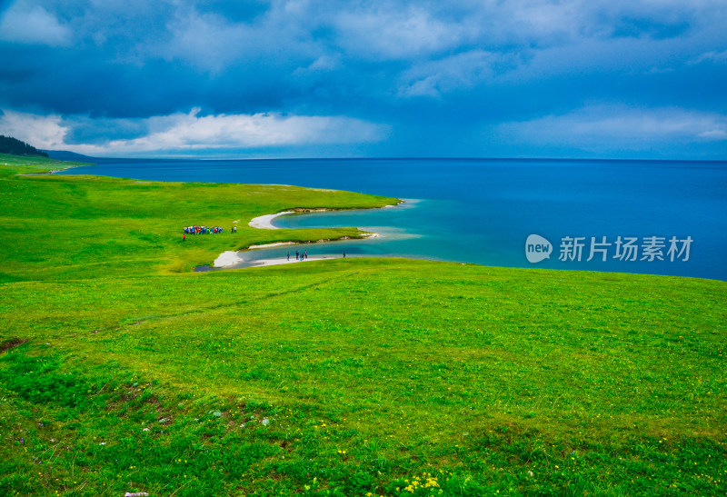 新疆博州赛里木湖旅游景区草原湖泊自然风光