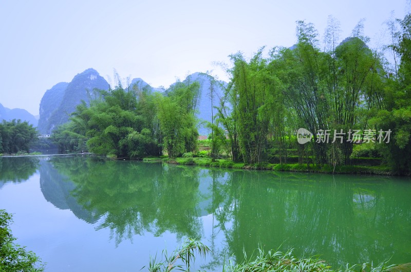 河池盘阳河山青冰秀倒影迷人小桥流水好风光