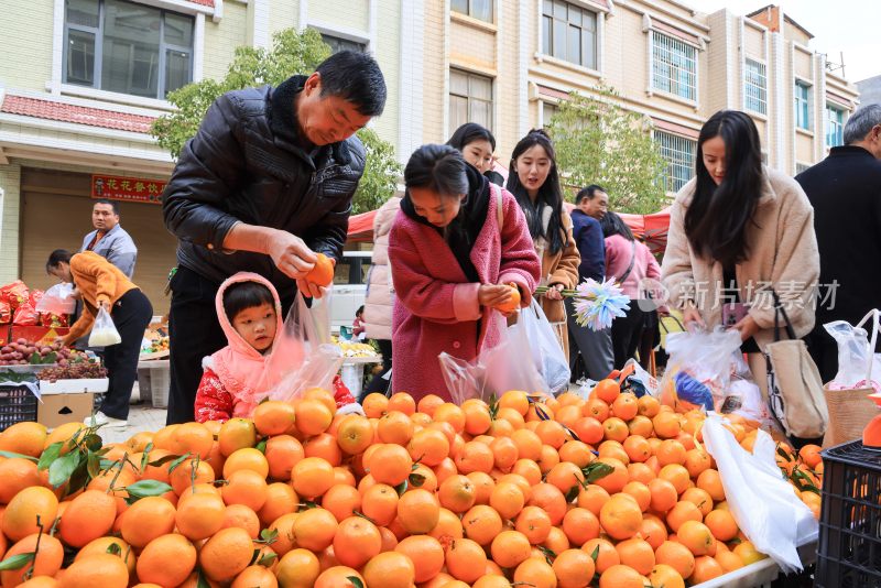 赶大集 购年货 迎新春