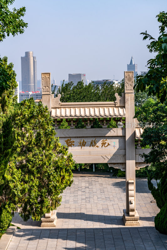 济南千佛山弥勒佛苑景点景观