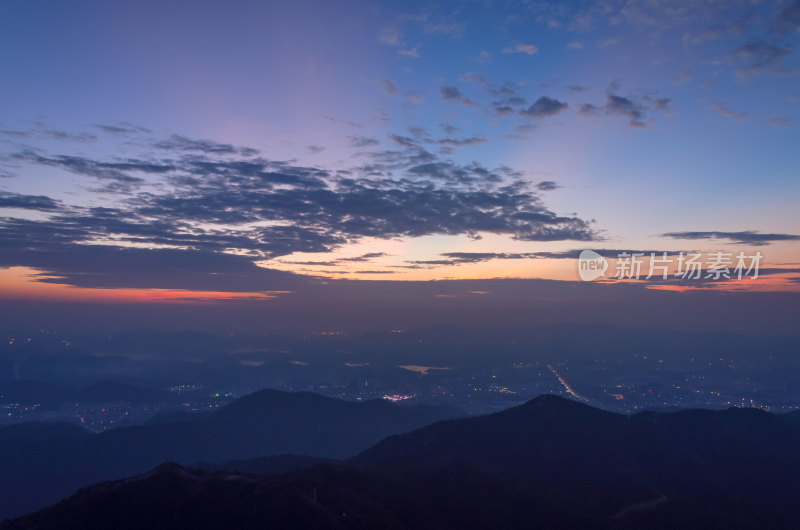 深圳羊台山公园夕阳晚霞火烧云自然风光