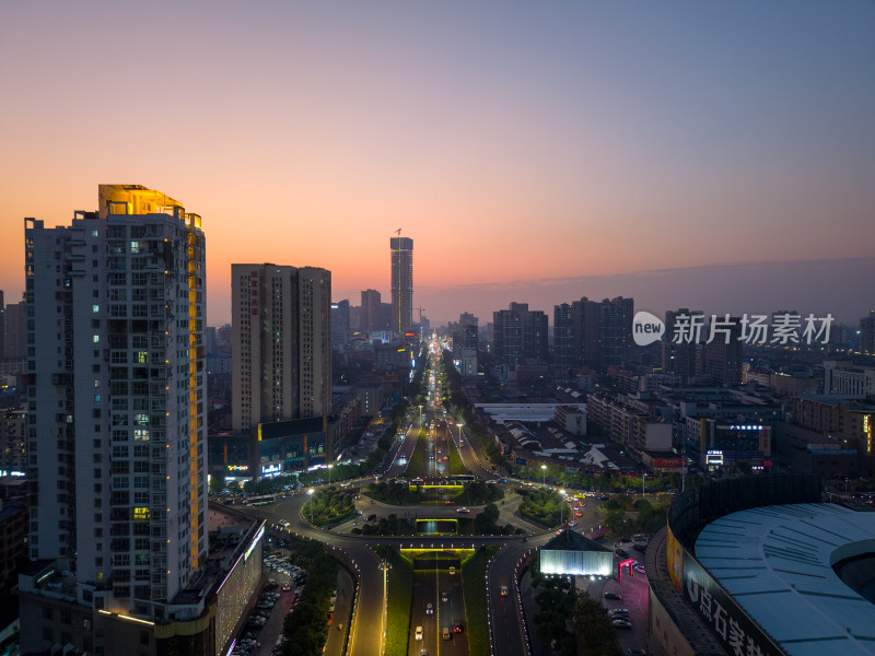 湖南岳阳城市交通夜景