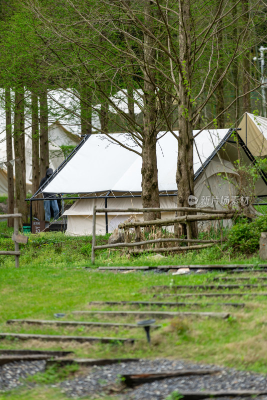 丛林间的帐篷露营地——安吉小杭坑