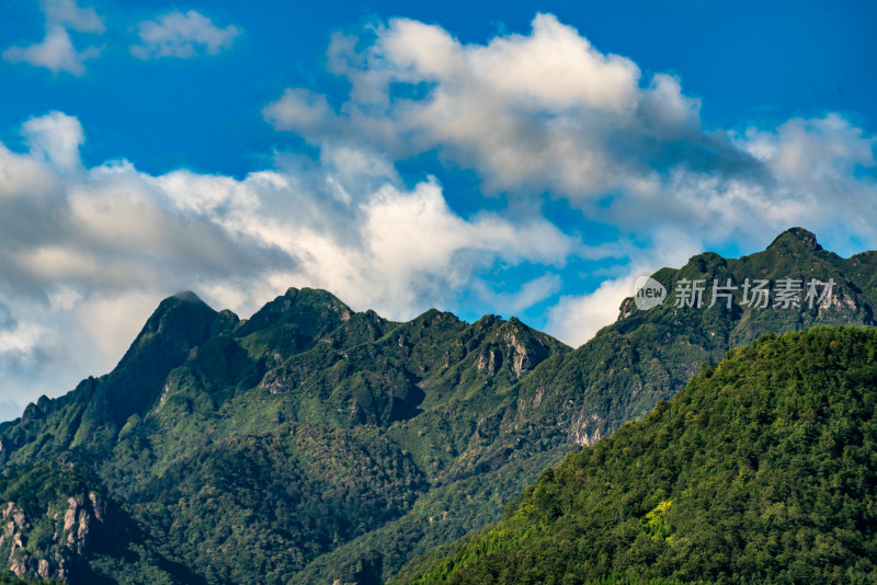 山脉山峰