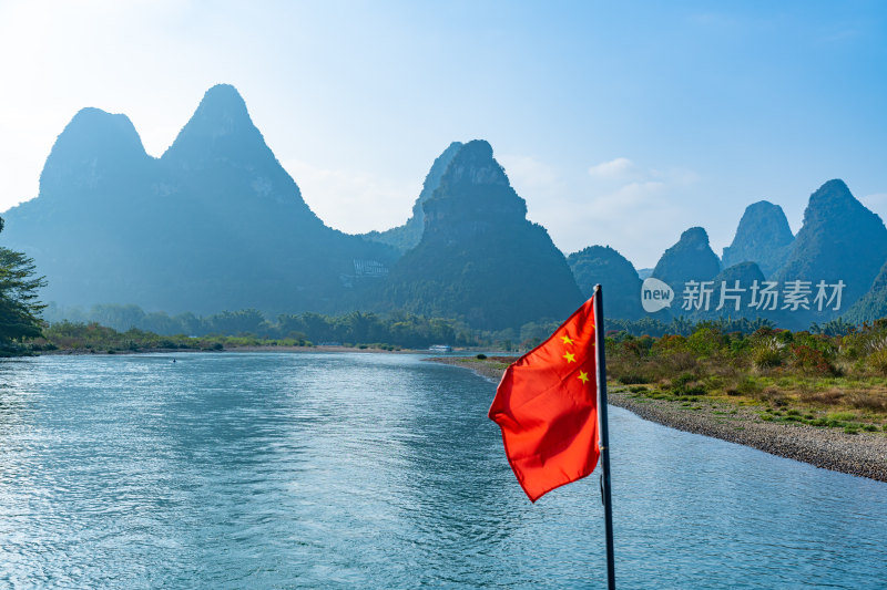 桂林阳朔漓江遇龙河山水景观