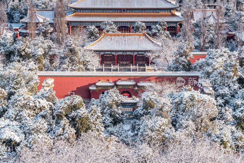 北京景山公园寿皇殿雪景
