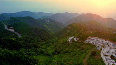 西安骊山雨后风光